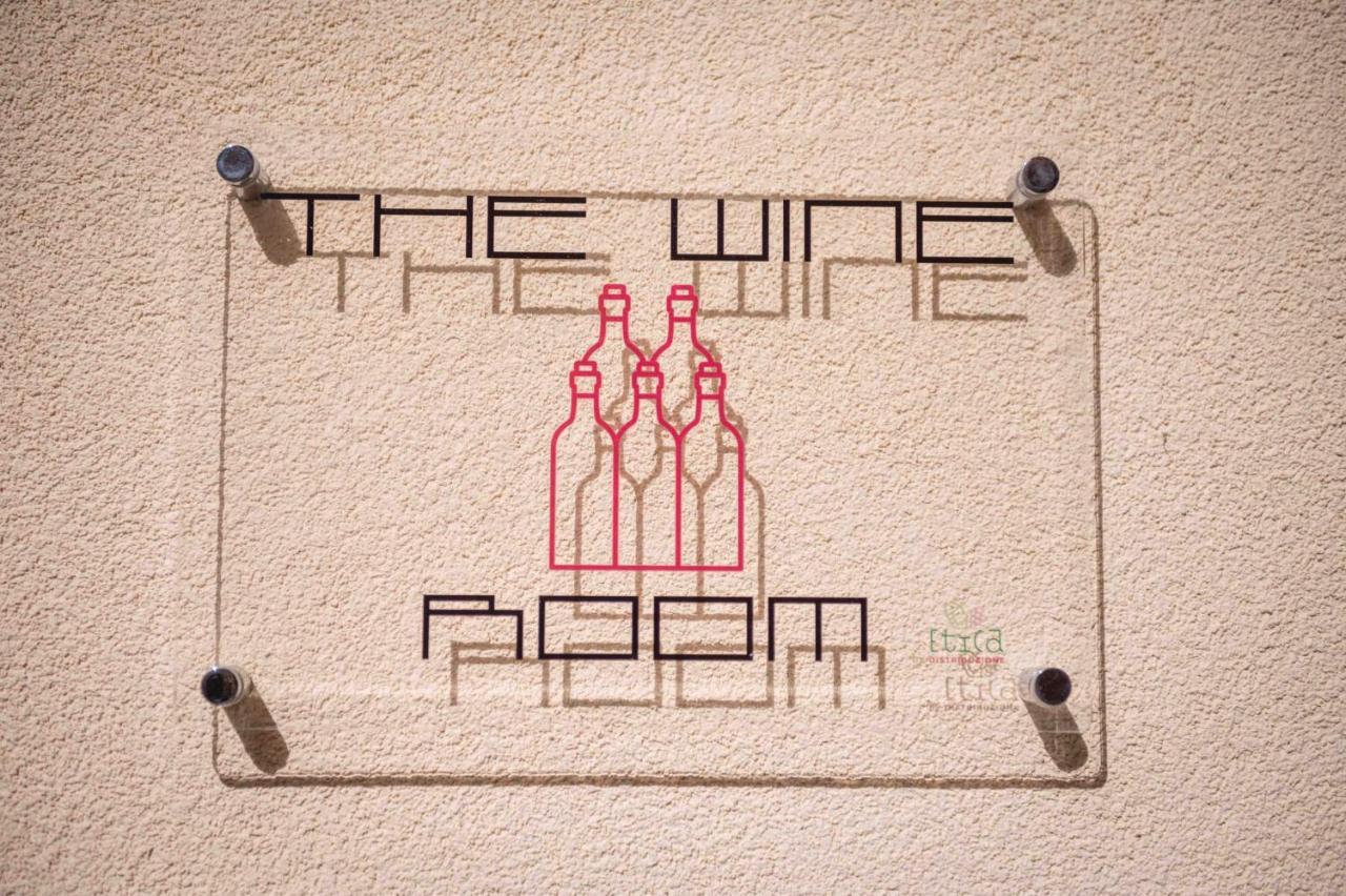 The Wine Room Castelbuono  Exterior foto